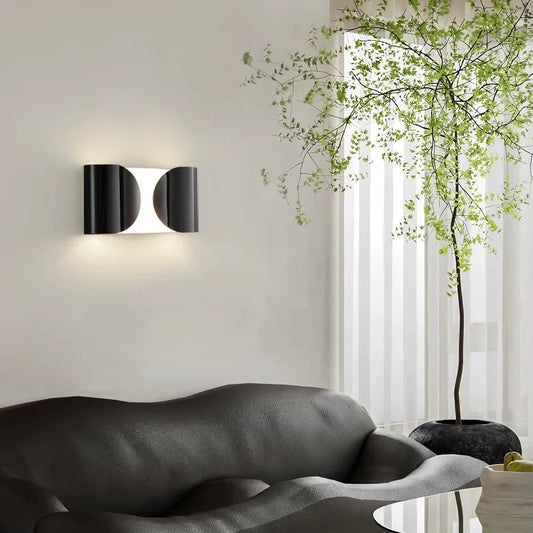 Foglio Wall Lamp