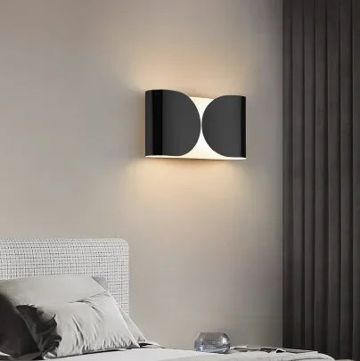 Foglio Wall Lamp